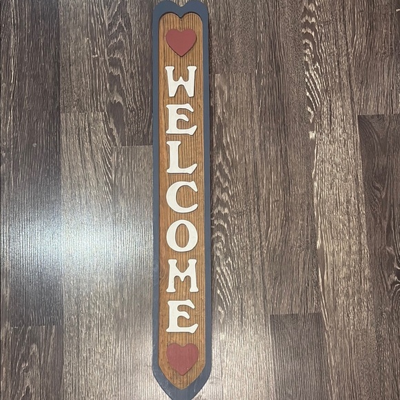 Rustic Welcome Sign with Hearts - Picture 1 of 3